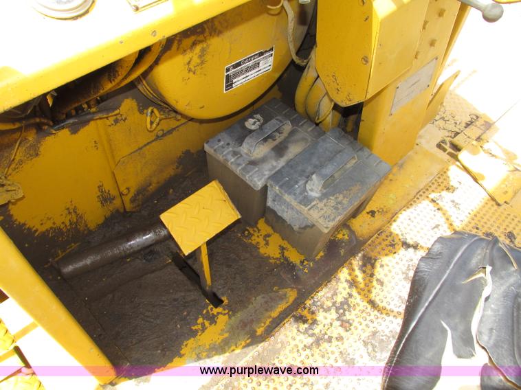 image for item F7446 1985 Bomag MPH 100R asphalt recycler