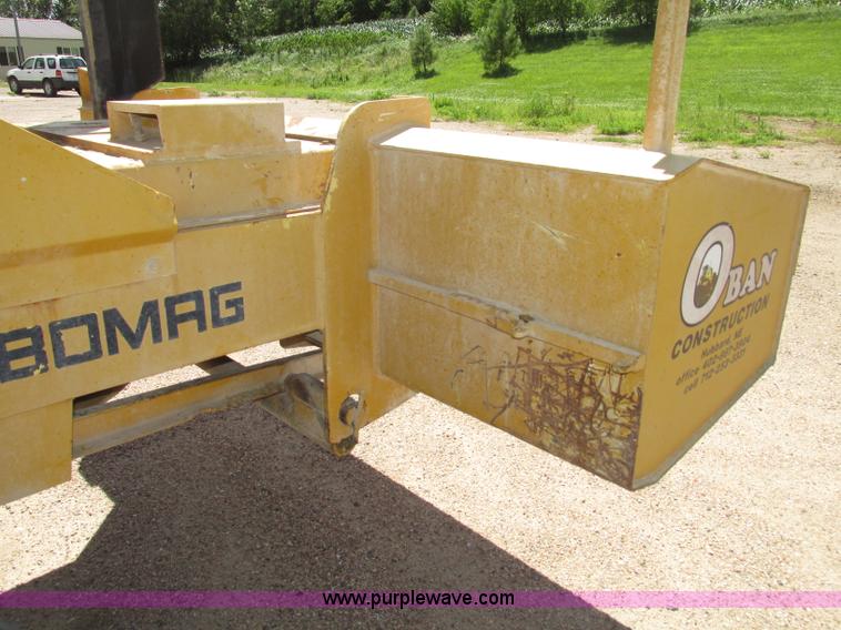 image for item F7446 1985 Bomag MPH 100R asphalt recycler