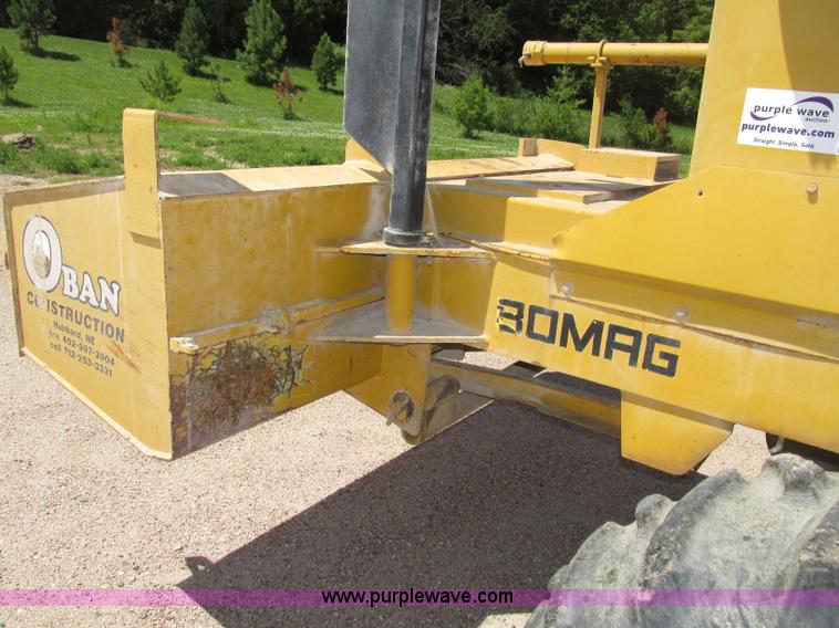 image for item F7446 1985 Bomag MPH 100R asphalt recycler