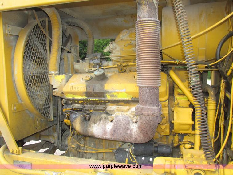 image for item F7446 1985 Bomag MPH 100R asphalt recycler