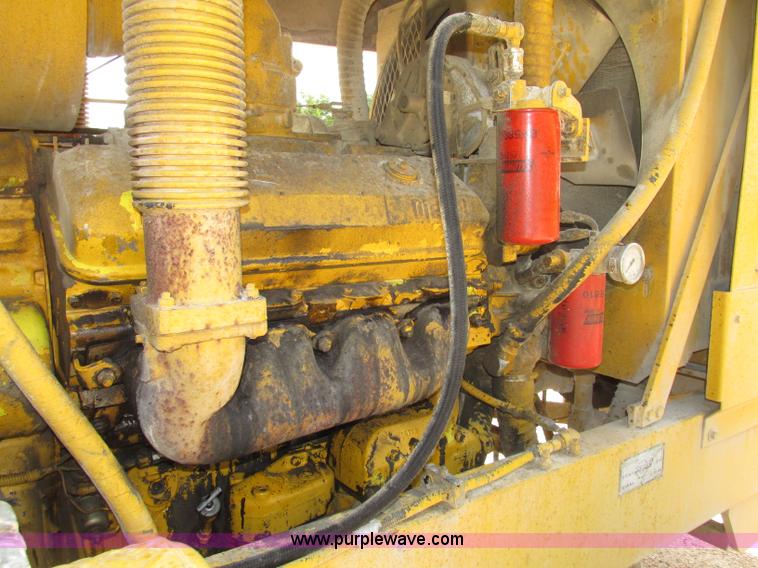 image for item F7446 1985 Bomag MPH 100R asphalt recycler