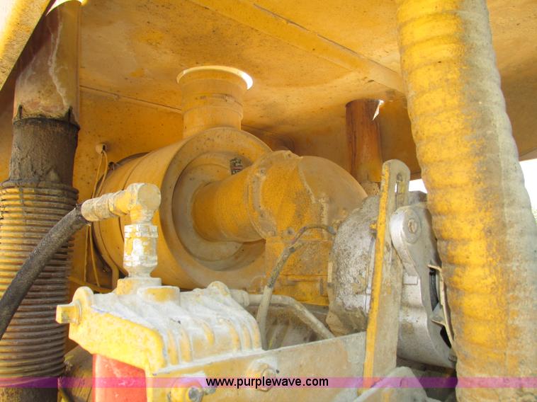 image for item F7446 1985 Bomag MPH 100R asphalt recycler