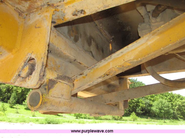 image for item F7446 1985 Bomag MPH 100R asphalt recycler