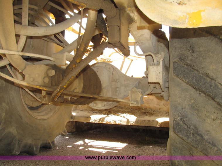 image for item F7446 1985 Bomag MPH 100R asphalt recycler