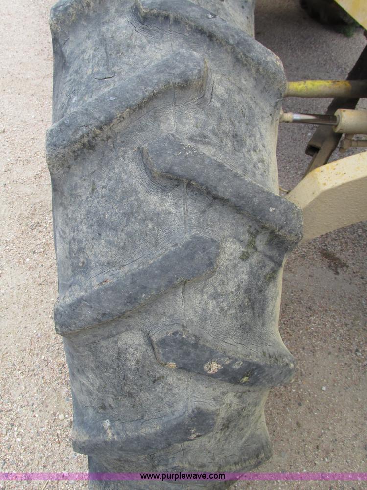 image for item F7446 1985 Bomag MPH 100R asphalt recycler