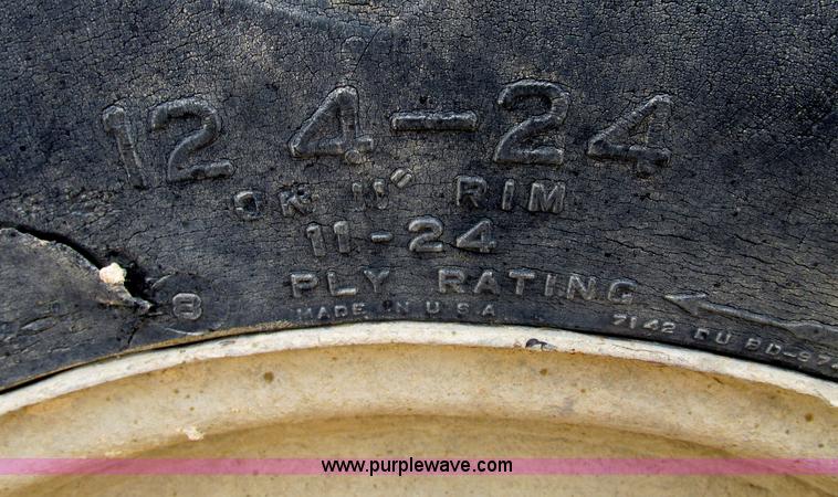 image for item F7446 1985 Bomag MPH 100R asphalt recycler