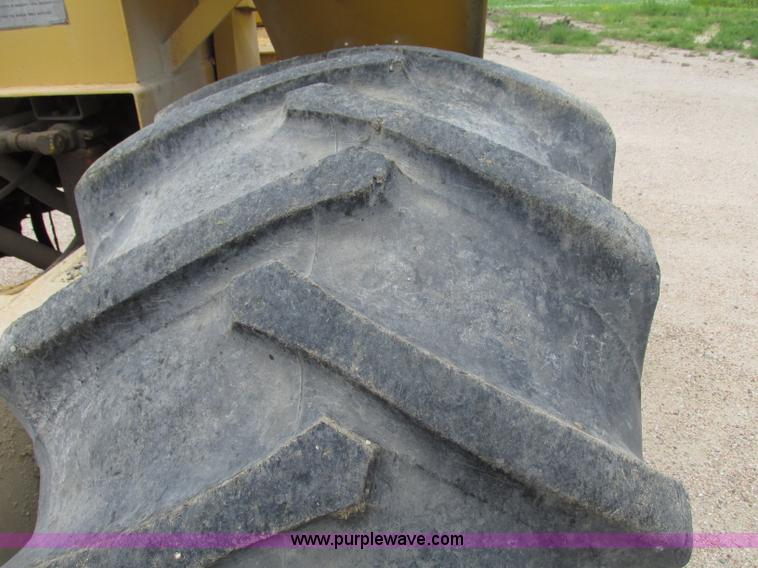 image for item F7446 1985 Bomag MPH 100R asphalt recycler