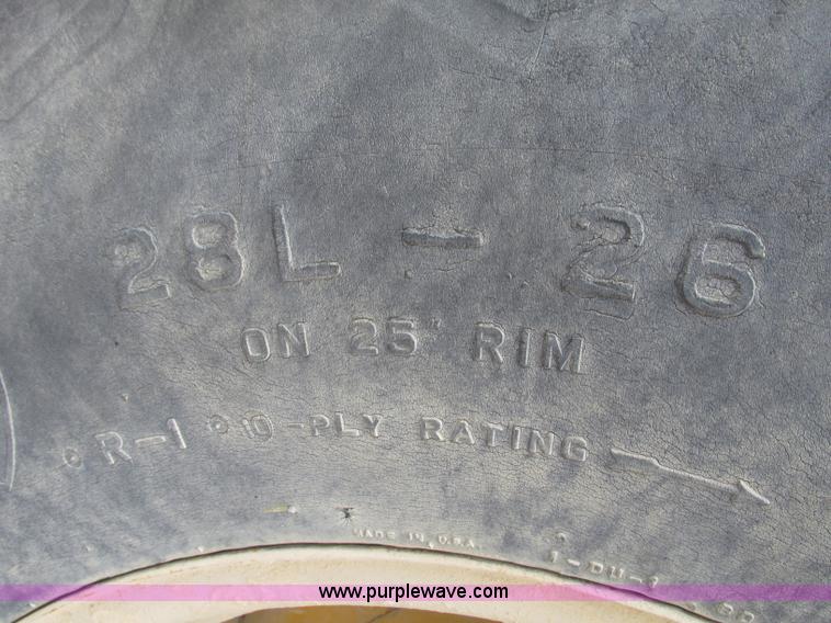 image for item F7446 1985 Bomag MPH 100R asphalt recycler