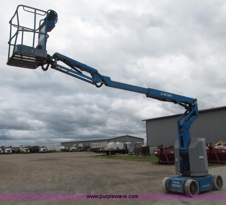 image for item F7459 2008 Genie Z30/20N boom lift