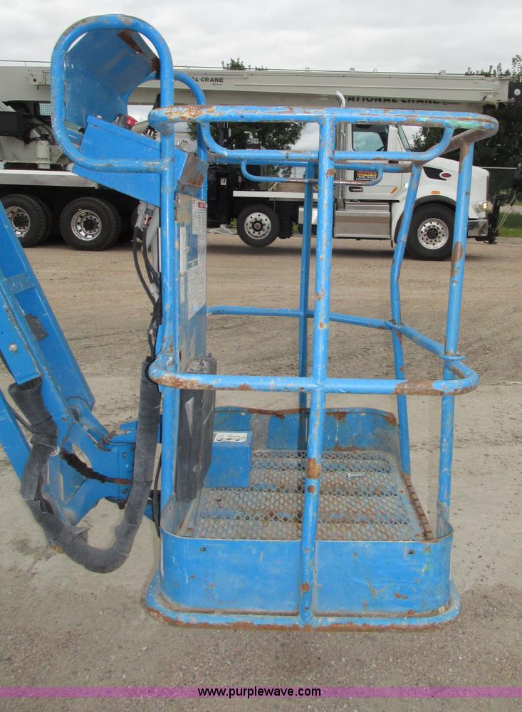 image for item F7459 2008 Genie Z30/20N boom lift