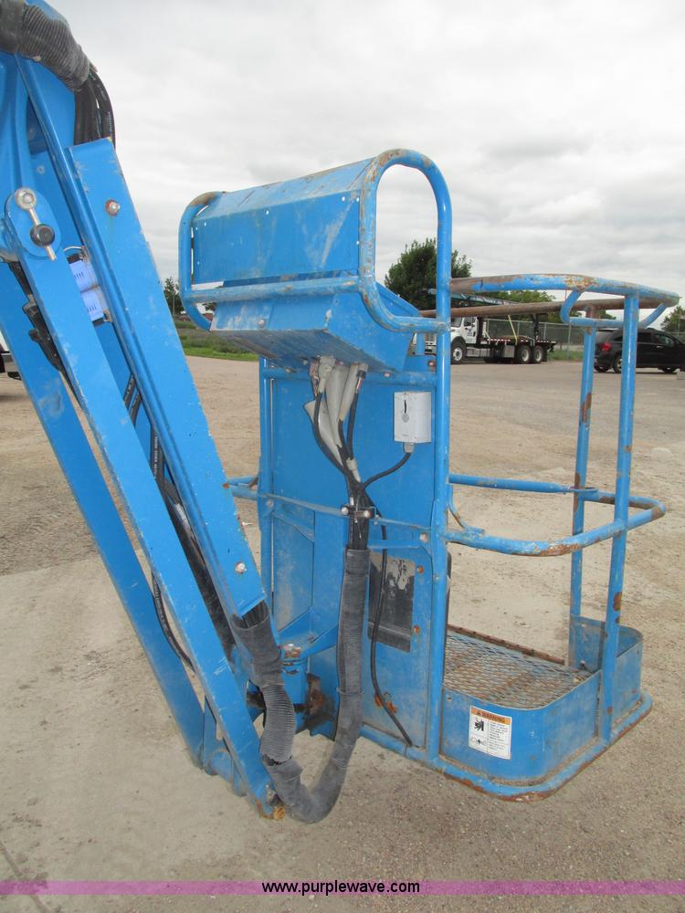 image for item F7459 2008 Genie Z30/20N boom lift