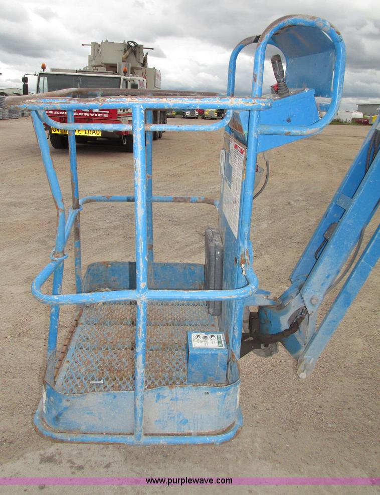 image for item F7459 2008 Genie Z30/20N boom lift