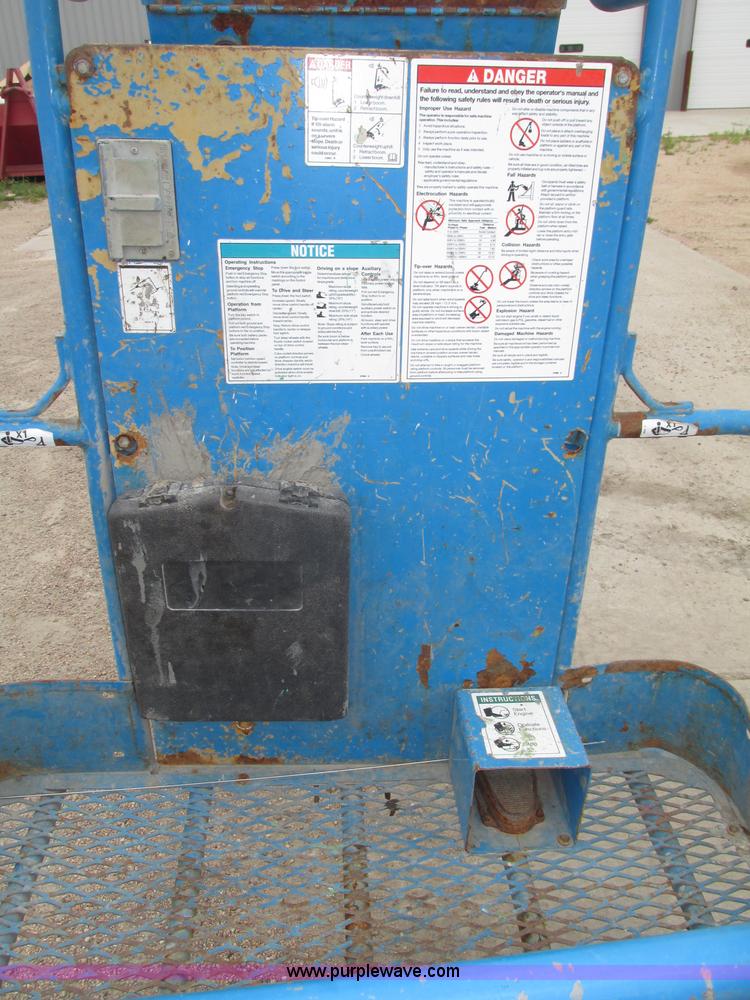 image for item F7459 2008 Genie Z30/20N boom lift