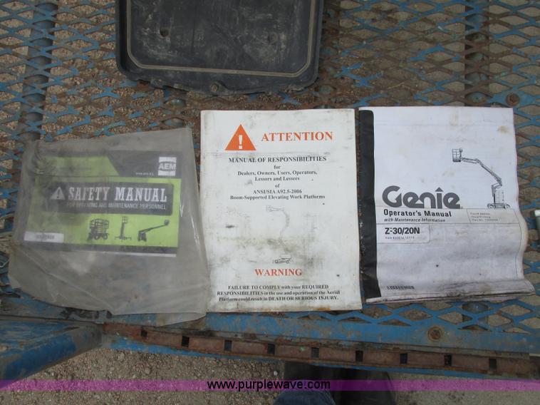 image for item F7459 2008 Genie Z30/20N boom lift