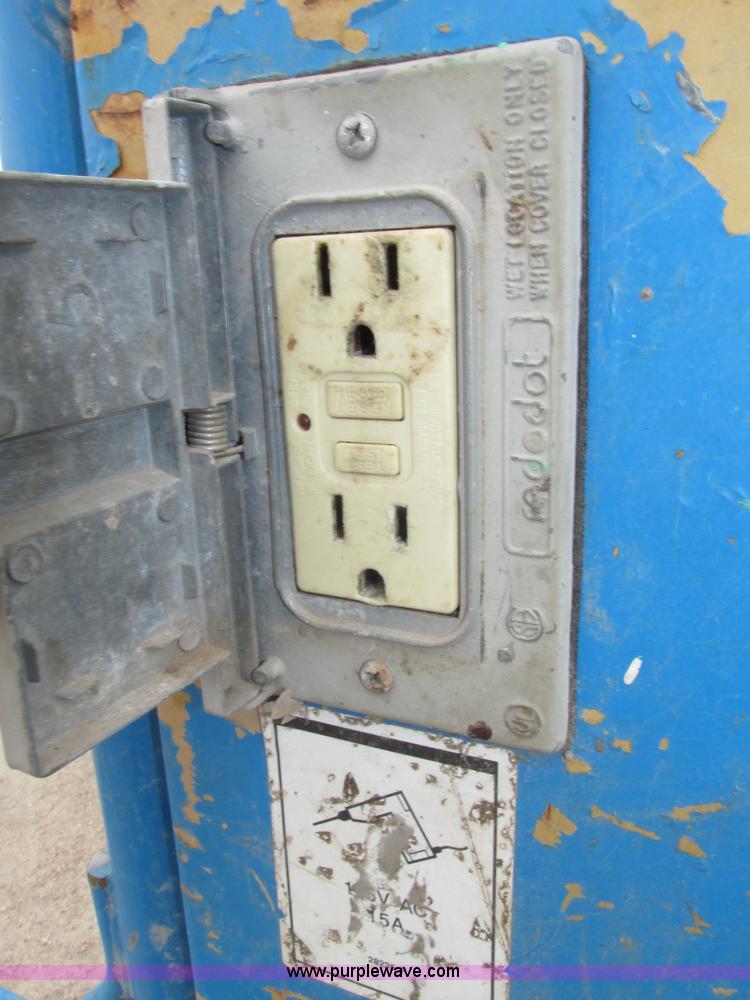 image for item F7459 2008 Genie Z30/20N boom lift