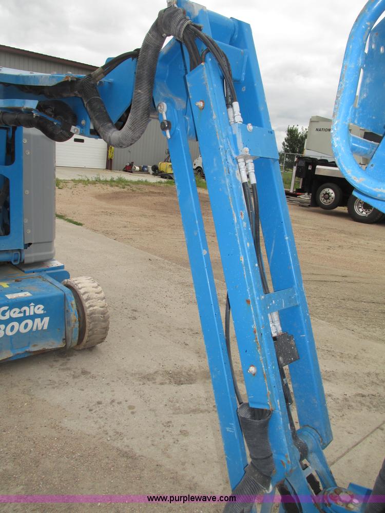 image for item F7459 2008 Genie Z30/20N boom lift