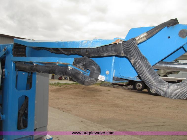 image for item F7459 2008 Genie Z30/20N boom lift