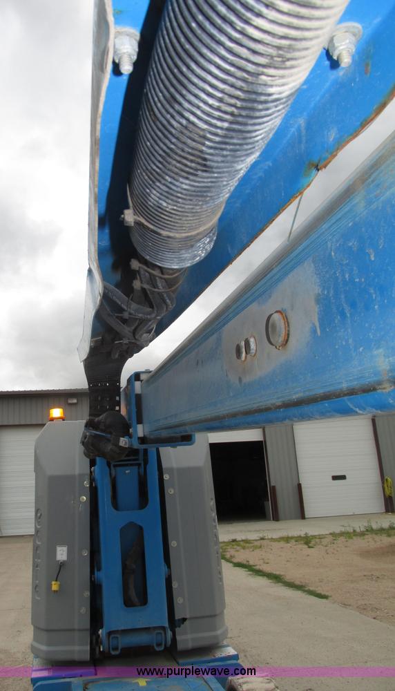 image for item F7459 2008 Genie Z30/20N boom lift