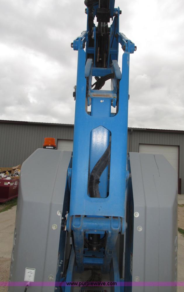 image for item F7459 2008 Genie Z30/20N boom lift