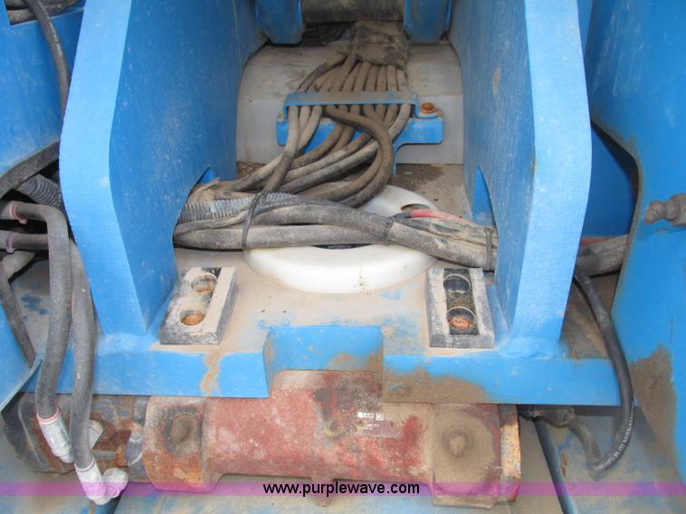 image for item F7459 2008 Genie Z30/20N boom lift