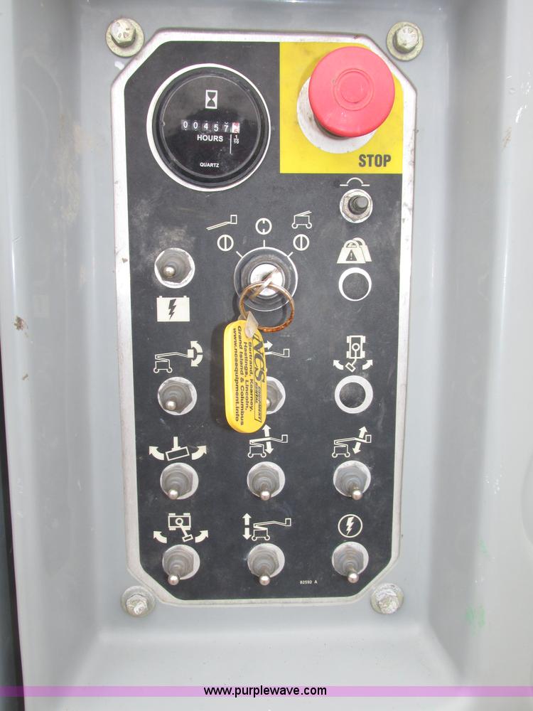 image for item F7459 2008 Genie Z30/20N boom lift