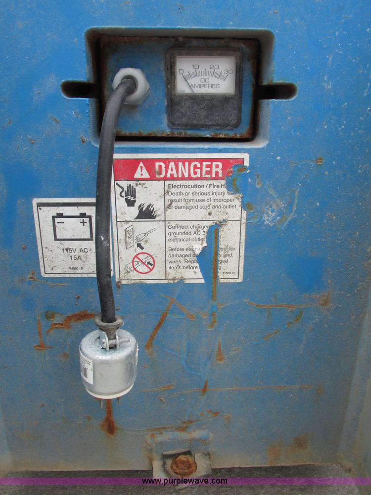 image for item F7459 2008 Genie Z30/20N boom lift