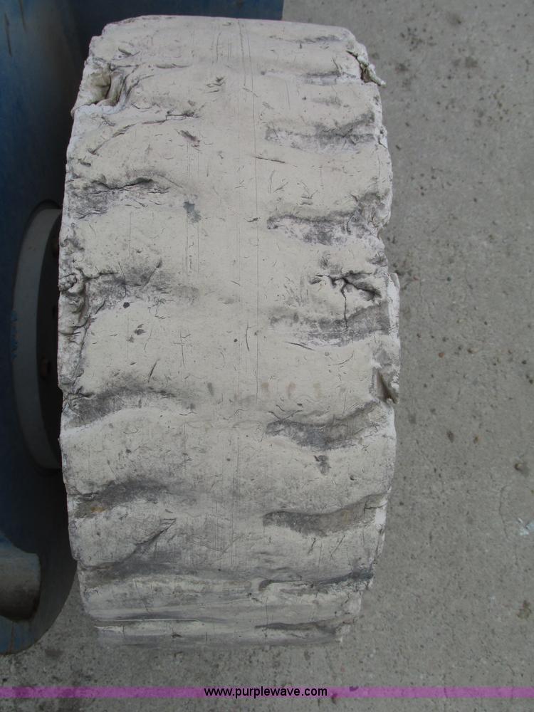 image for item F7459 2008 Genie Z30/20N boom lift