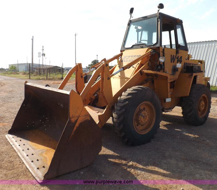 image for item H1785 1978 Case W14 wheel loader