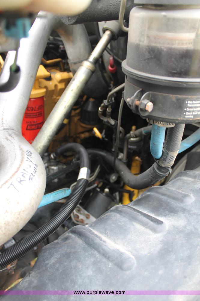 image for item H2987 2006 Chevrolet C6500 cab and chassis