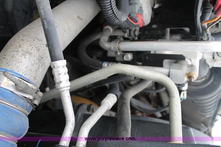 image for item H2987 2006 Chevrolet C6500 cab and chassis