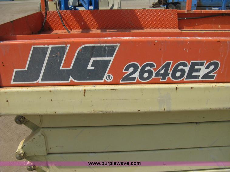 image for item H5314 2001 JLG 2646E2 scissor lift