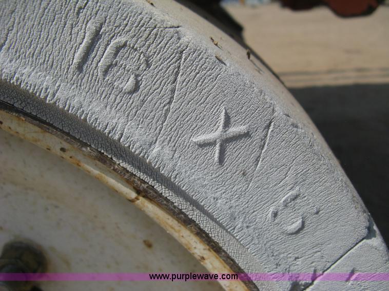 image for item H5314 2001 JLG 2646E2 scissor lift