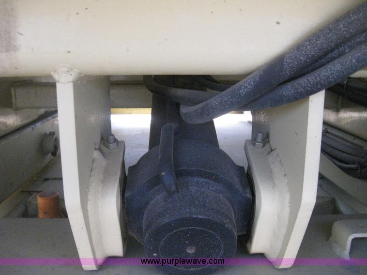 image for item H5314 2001 JLG 2646E2 scissor lift