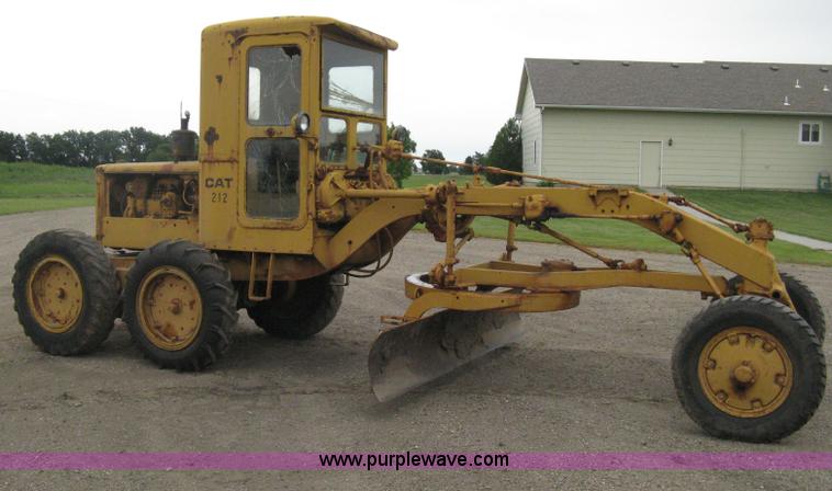 image for item H5323 Caterpillar 212 motor grader