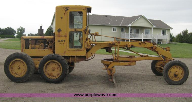 image for item H5323 Caterpillar 212 motor grader