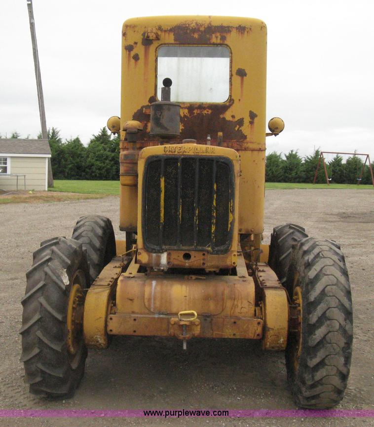 image for item H5323 Caterpillar 212 motor grader