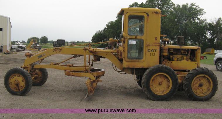 image for item H5323 Caterpillar 212 motor grader