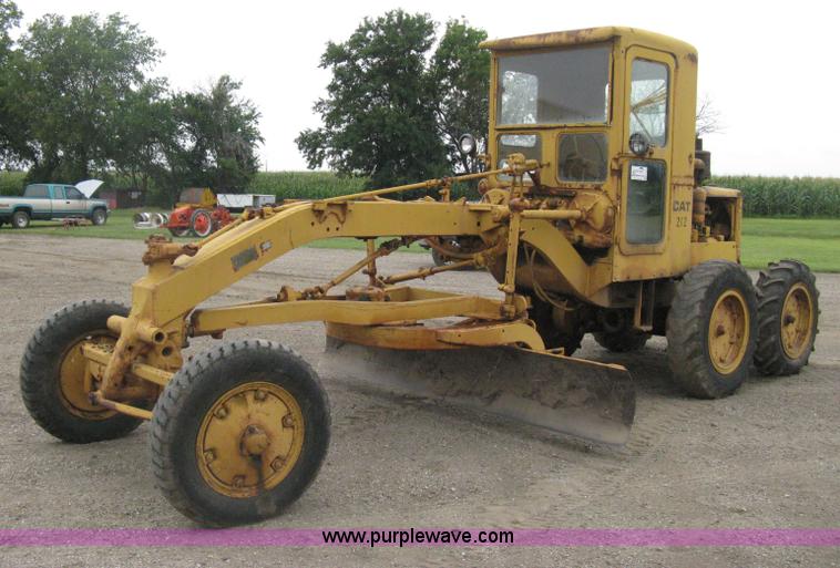 image for item H5323 Caterpillar 212 motor grader