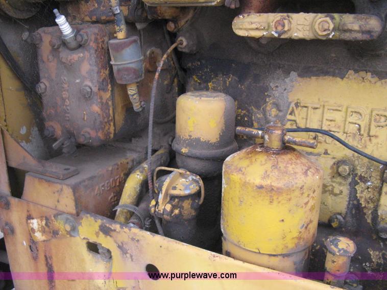 image for item H5323 Caterpillar 212 motor grader
