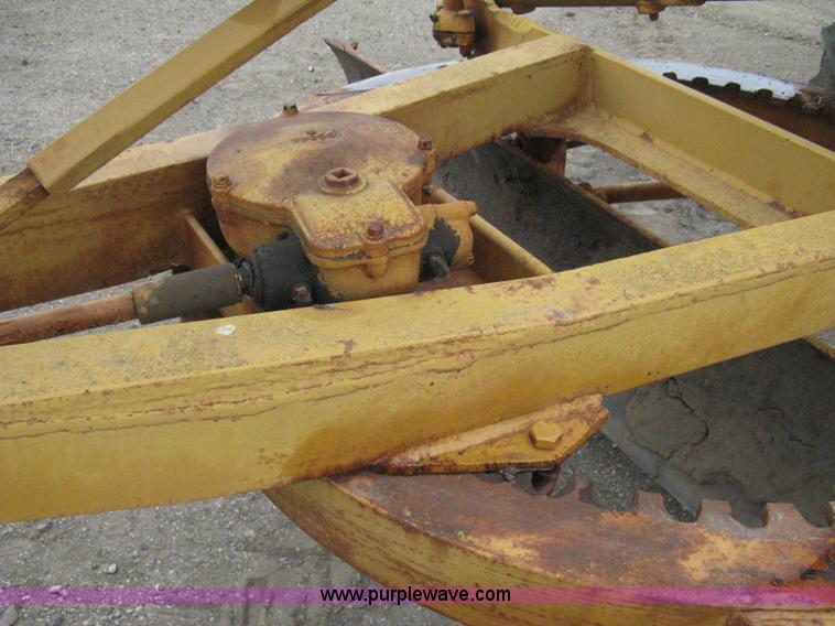 image for item H5323 Caterpillar 212 motor grader