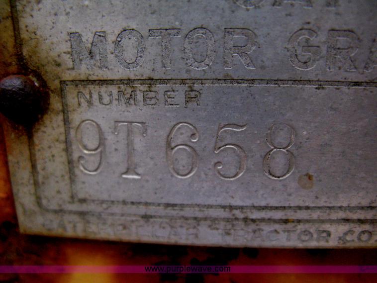 image for item H5323 Caterpillar 212 motor grader