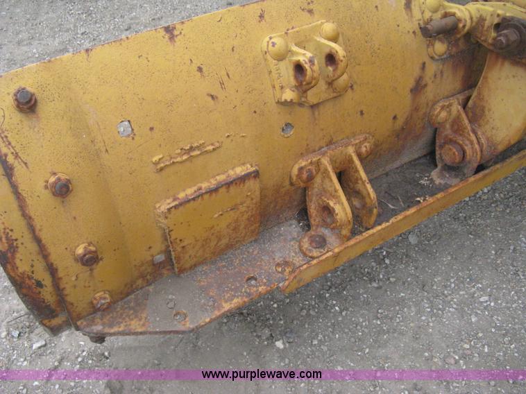 image for item H5323 Caterpillar 212 motor grader