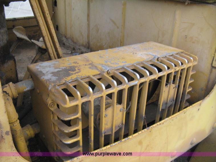 image for item H5323 Caterpillar 212 motor grader