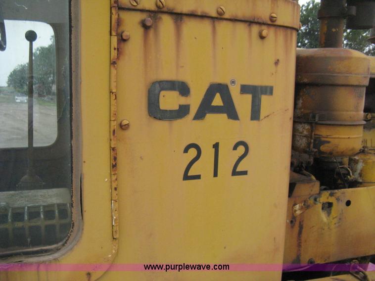 image for item H5323 Caterpillar 212 motor grader
