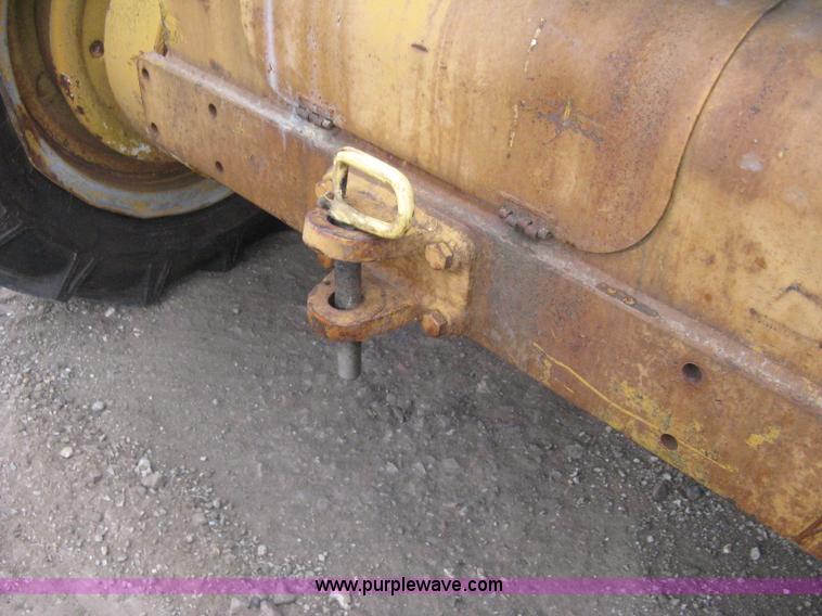 image for item H5323 Caterpillar 212 motor grader