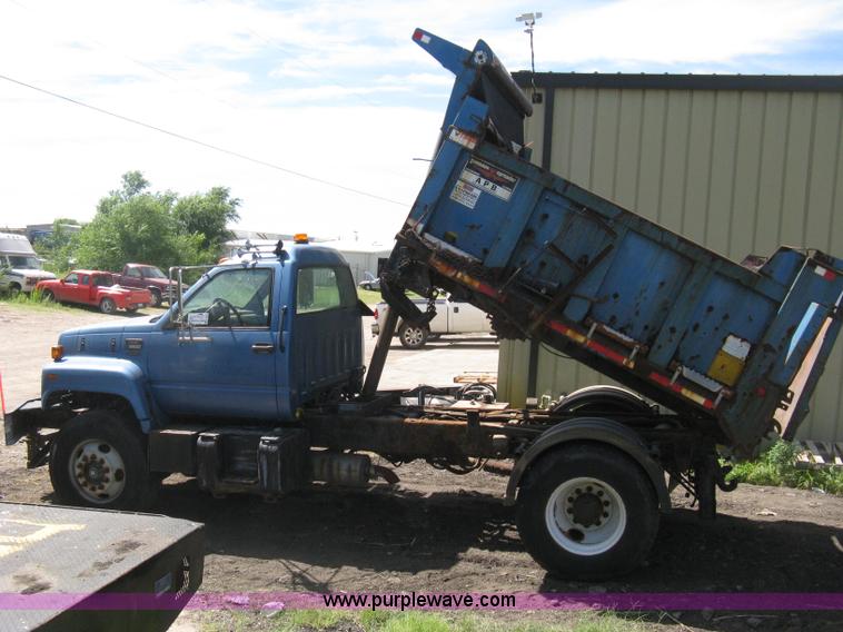 image for item H5333 1999 GMC C8500 dump truck