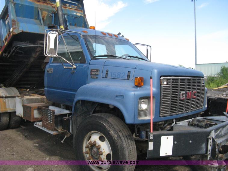 image for item H5333 1999 GMC C8500 dump truck