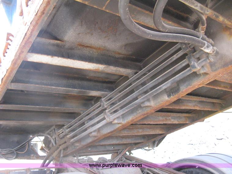 image for item H5333 1999 GMC C8500 dump truck