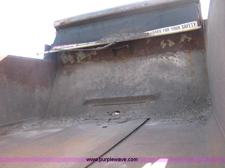 image for item H5333 1999 GMC C8500 dump truck