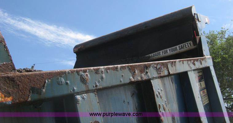 image for item H5333 1999 GMC C8500 dump truck